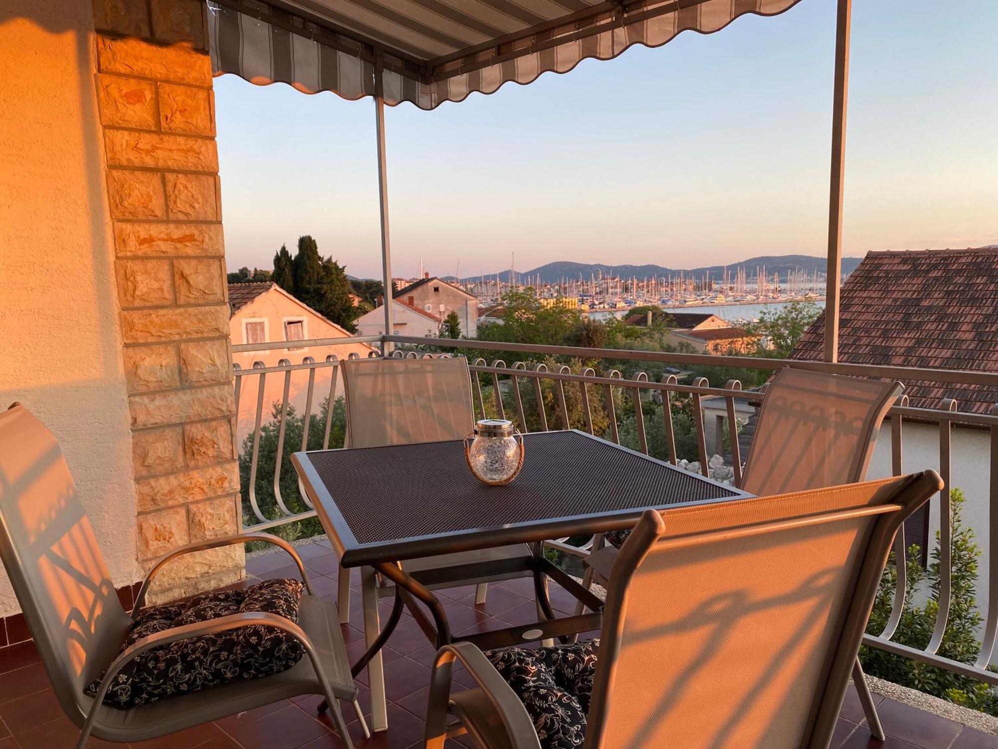 Apartments Maria Biograd Na Moru Exterior photo